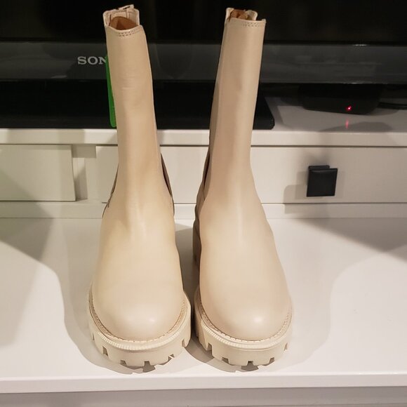 NWT: Sam Edelman Genia Leather Chelsea Boots  Size 8 - Picture 4 of 6